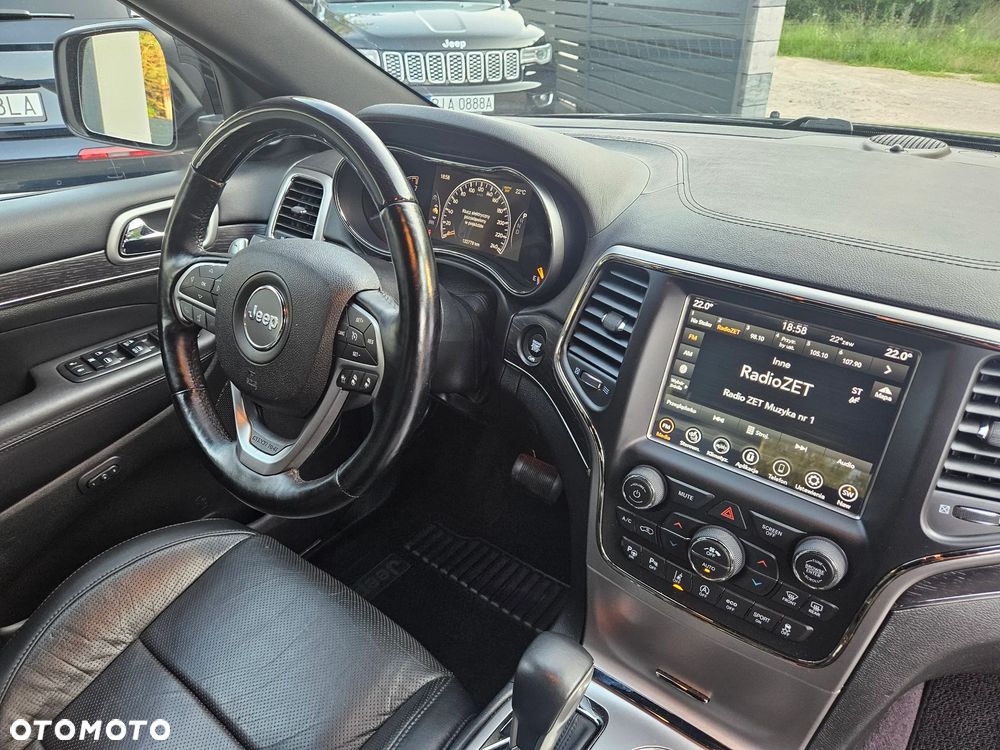 Jeep Grand Cherokee - 22