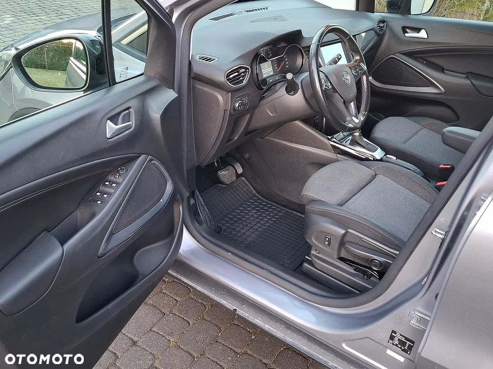 Opel Crossland X - 10