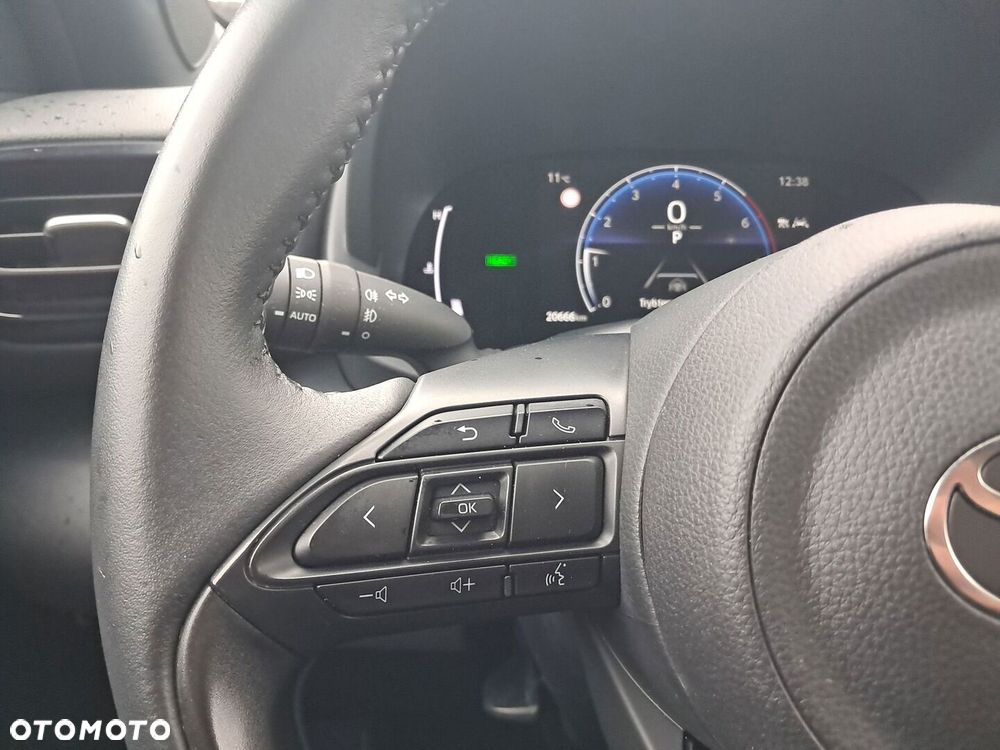 Toyota Yaris Cross Hybrid 1.5 Style - 27