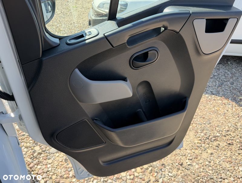 Renault MASTER MAXI L3H2 DOKA 7os. ORYGINAŁ CARPOL VAN MINIBUS Duża Ładowność 1205kg Zabudowa paki+ półki modułowe Bott, Trwały MOCNY SILNIK 2.3dCi 130KM Rozrząd na Łańcuchu! Zabudowa z wnęką na transport el. do 3700mm! Niski udokumentowany przebieg tylko 107tys.km SERWIS ASO RENAULT - 37