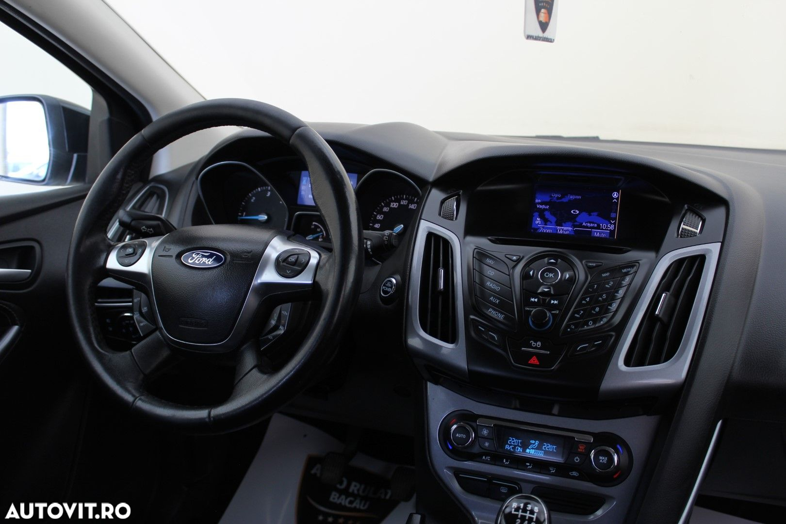 Ford Focus - 14