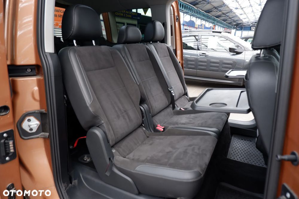 Volkswagen Caddy Maxi 2.0 TDI Style 4Motion - 15