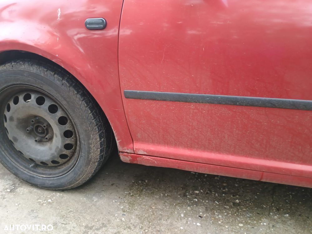 Volkswagen Golf - 8