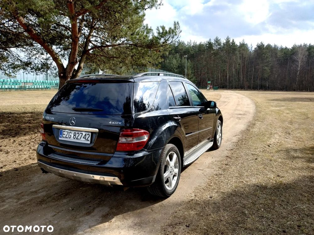 Mercedes-Benz ML - 4