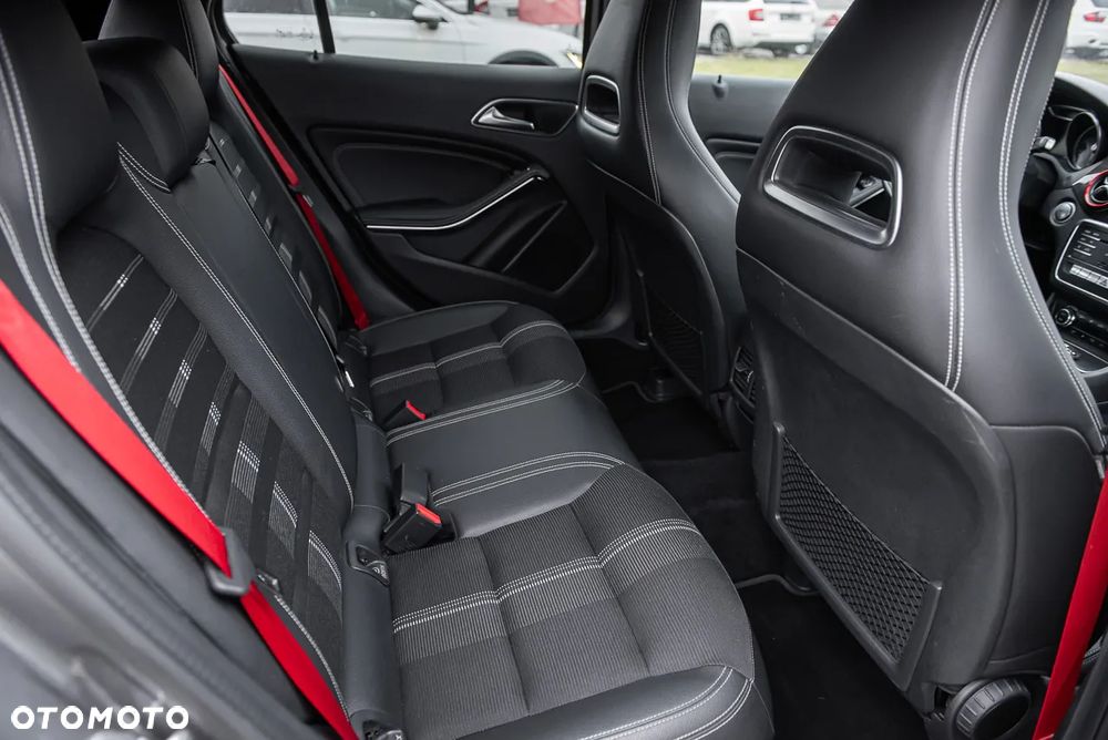 Mercedes-Benz GLA 200 7G-DCT Edition 1 - 30