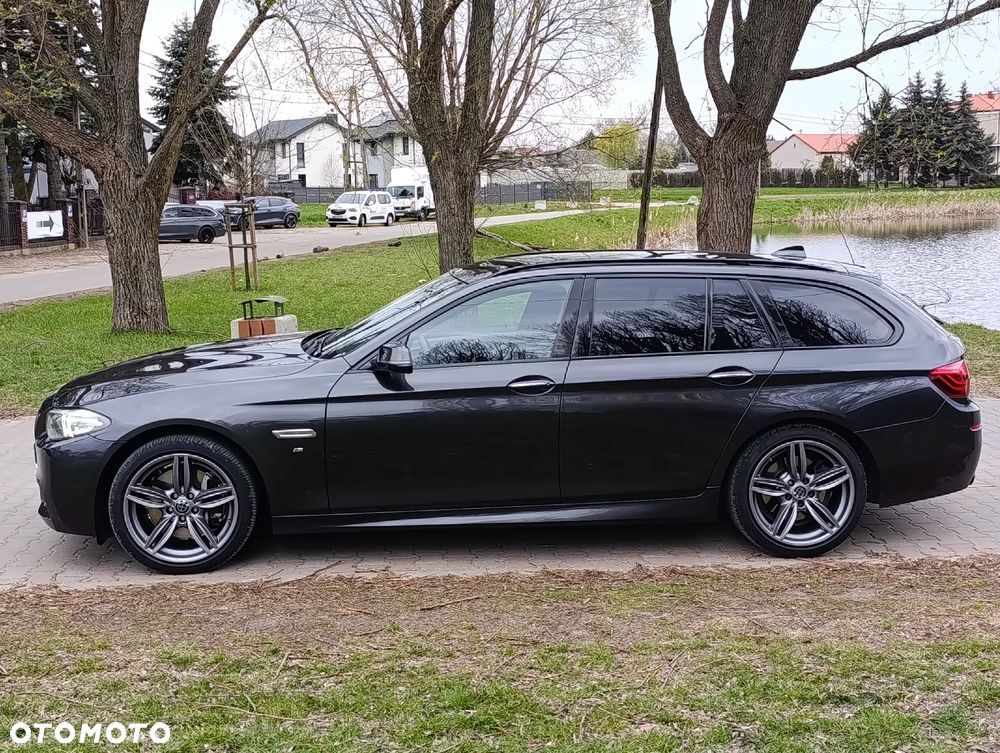BMW Seria 5 525d xDrive Luxury Line - 7