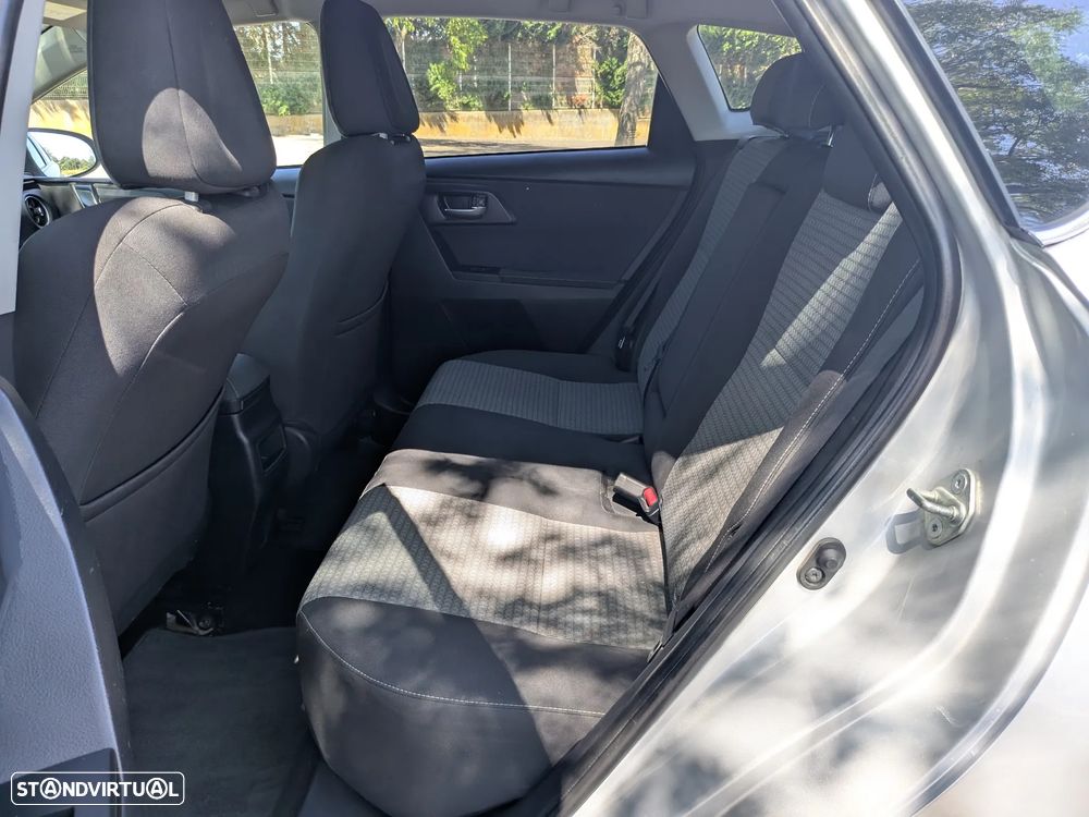 Toyota Auris 1.4 D-4D Comfort - 15