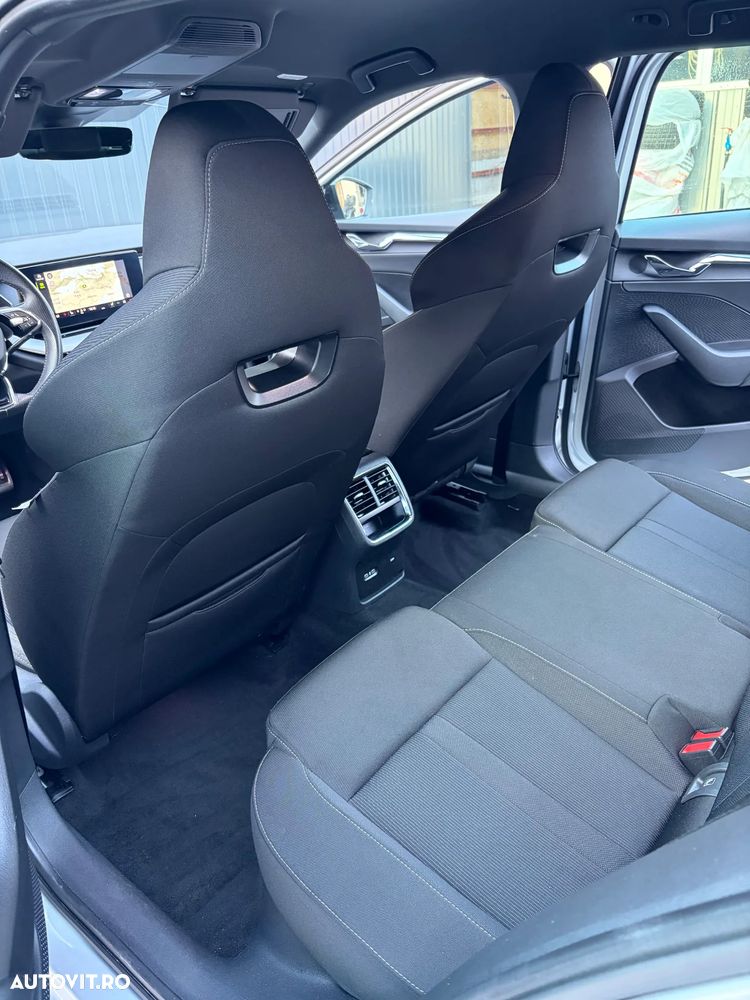 Skoda Octavia 2.0 TDI DSG Style - 32