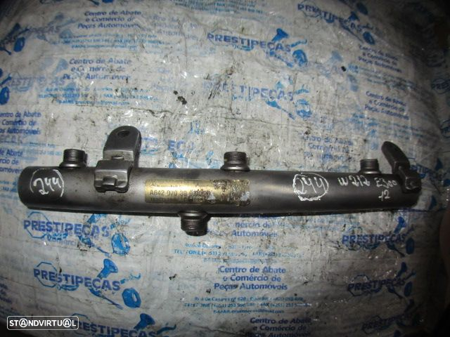 Regua Injeção E Injetor A64207030 MERCEDES W212 2012 E300 CDI 231 CV - 2