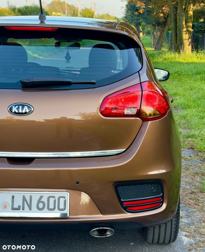 Kia Ceed 1.4 CVVT ISG Dream-Team Edition - 31