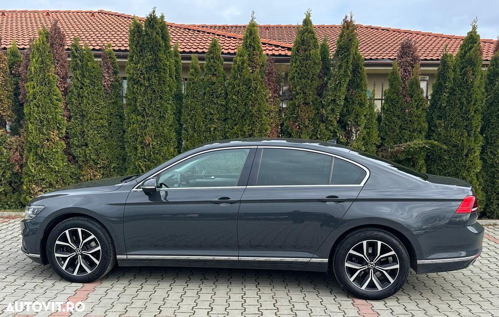 Volkswagen Passat 2.0 TDI DSG Highline - 29