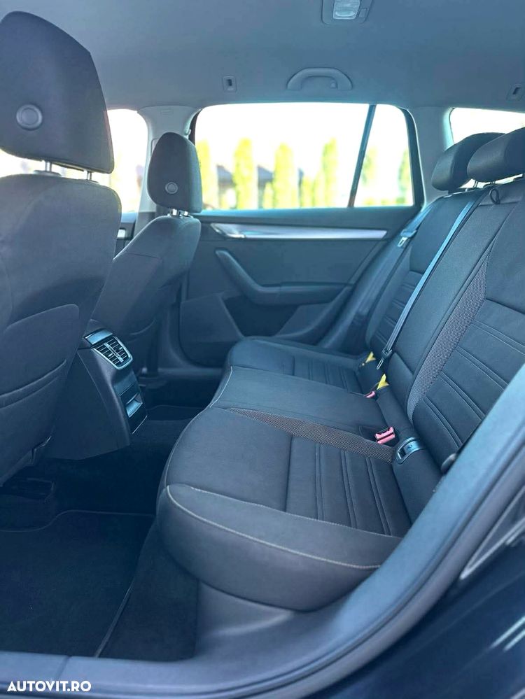 Skoda Octavia 2.0 TDI Sport Edition - 22