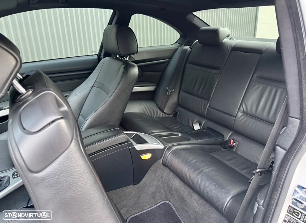 BMW 320 d Coupe - 23