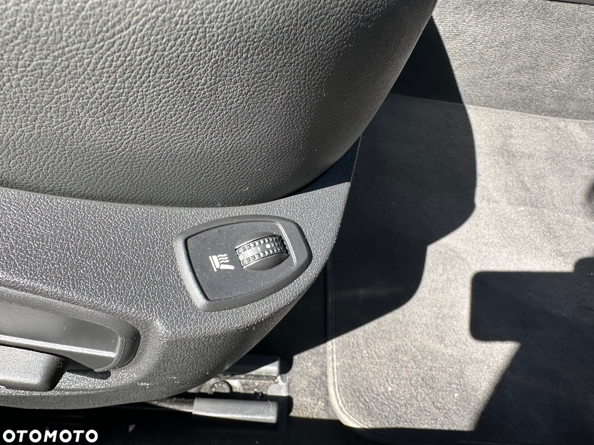 Renault Laguna Grandtour 2.0 dCi FAP GT - 20