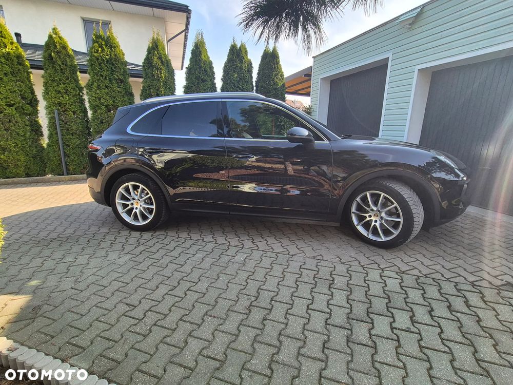 Porsche Cayenne Platinum Edition - 3