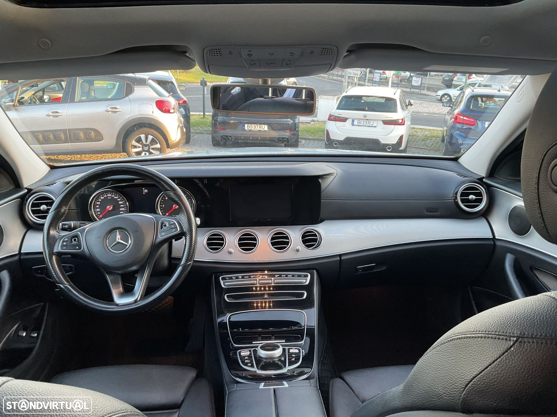 Mercedes-Benz E 220 BlueTEC Avantgarde Auto. - 27
