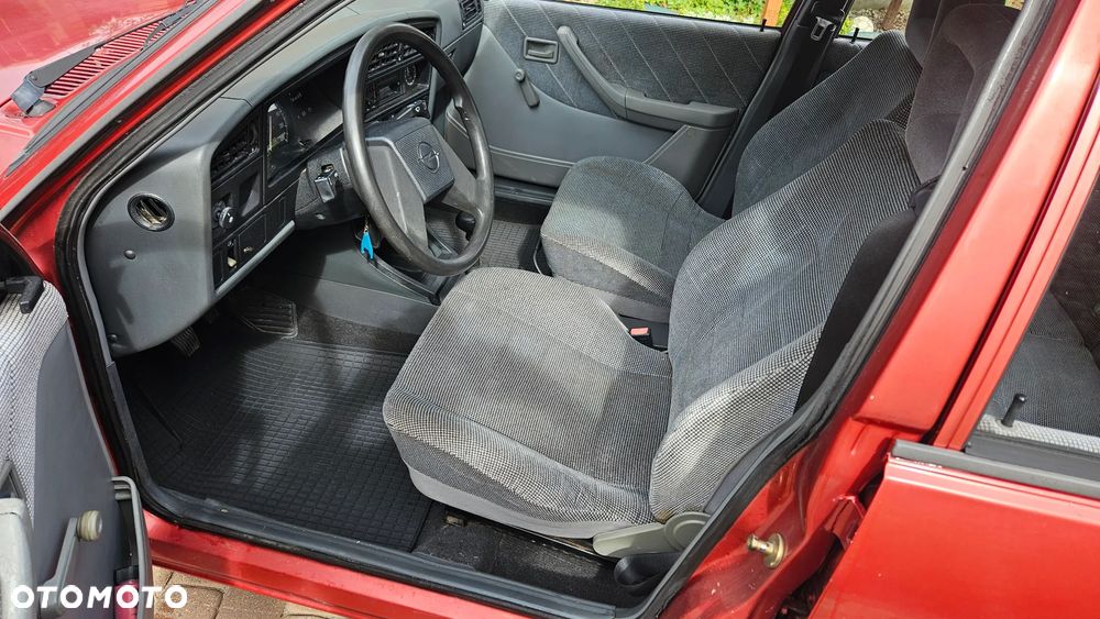 Opel Ascona - 30