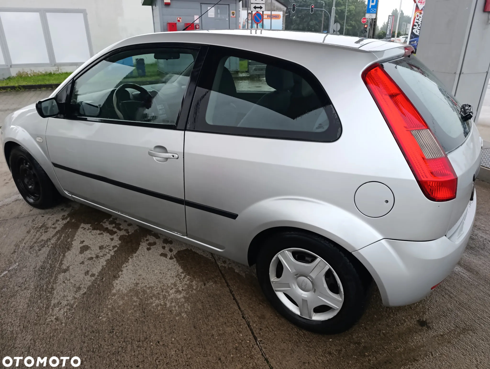 Ford Fiesta - 11