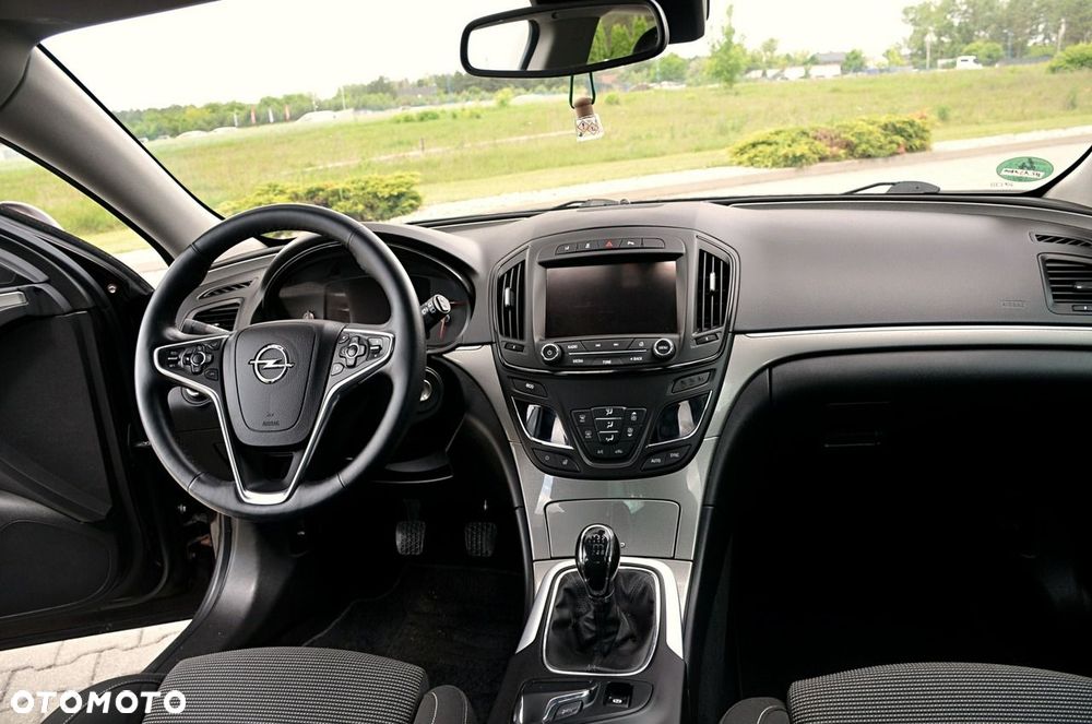 Opel Insignia - 19