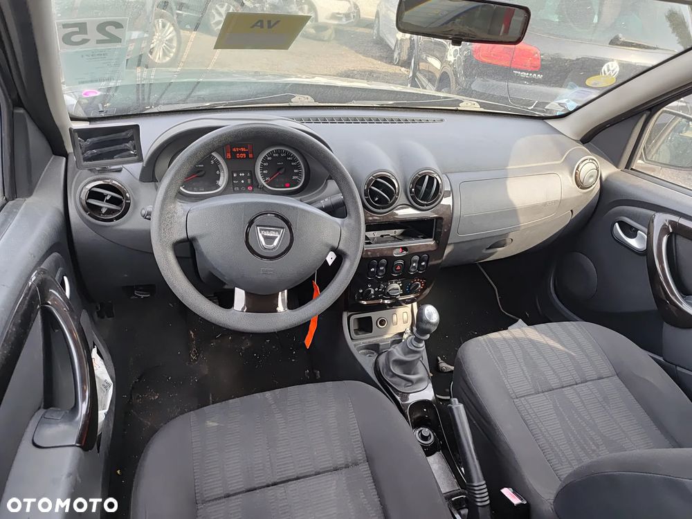 Dacia Duster 1.5 dCi Celebration - 23