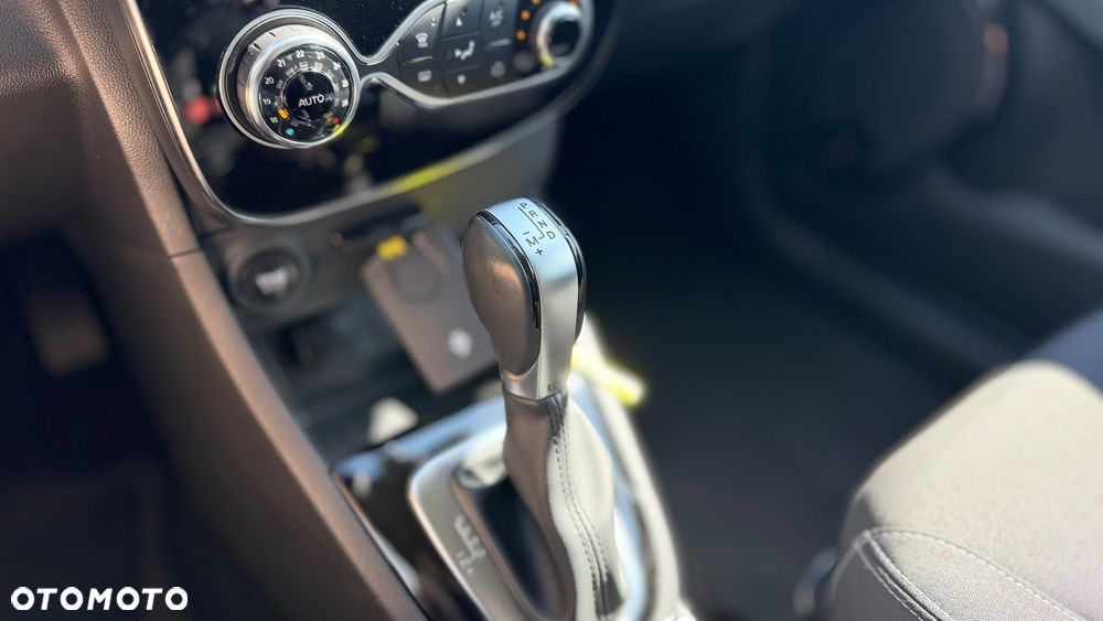 Renault Clio ENERGY TCe 120 EDC LIMITED 2018 - 14