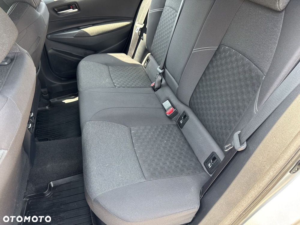 Toyota Corolla 1.8 Hybrid Comfort - 16