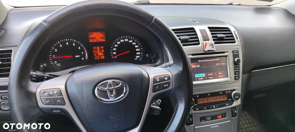 Toyota Avensis 1.8 Sol - 14
