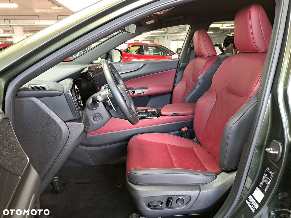 Lexus NX 350h Omotenashi AWD - 12