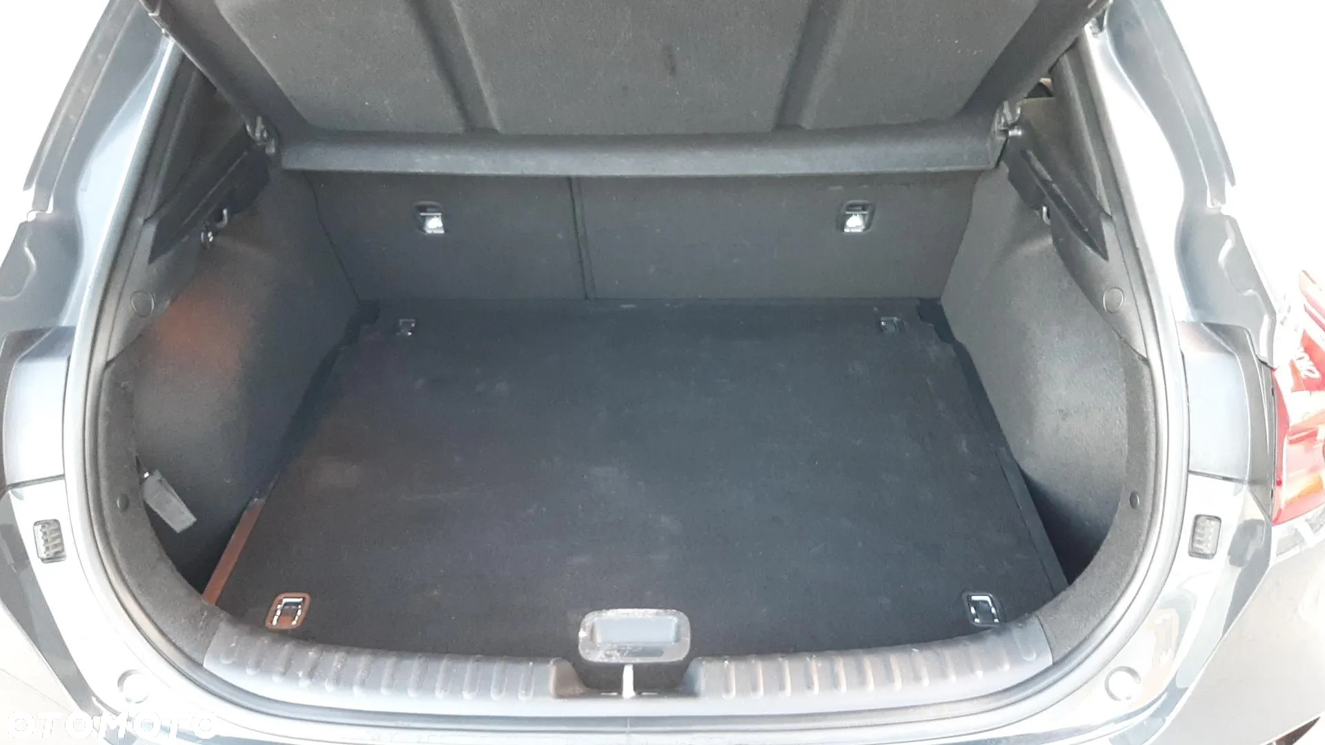 Kia XCeed 1.5 T-GDI M DCT - 14