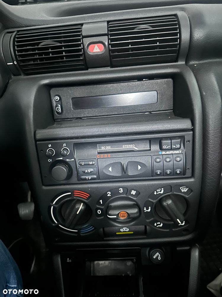 Opel Astra 1.4 GLS - 18
