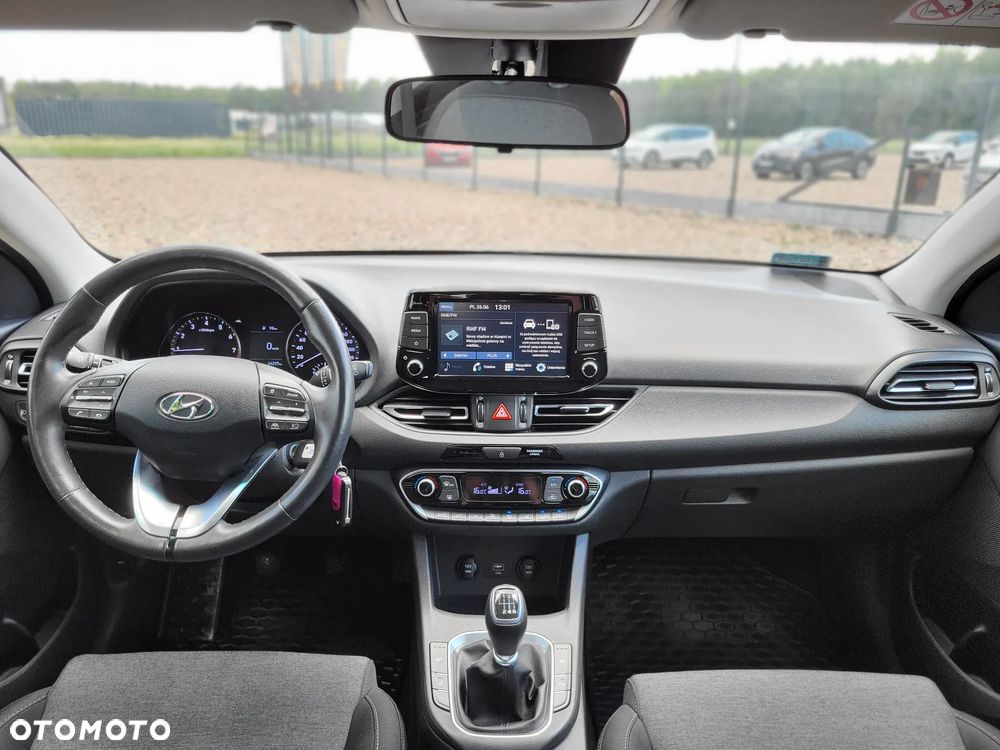 Hyundai i30 1.5 DPI Comfort - 12