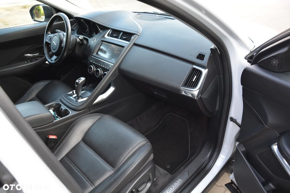 Jaguar E-Pace D150 AWD S - 7