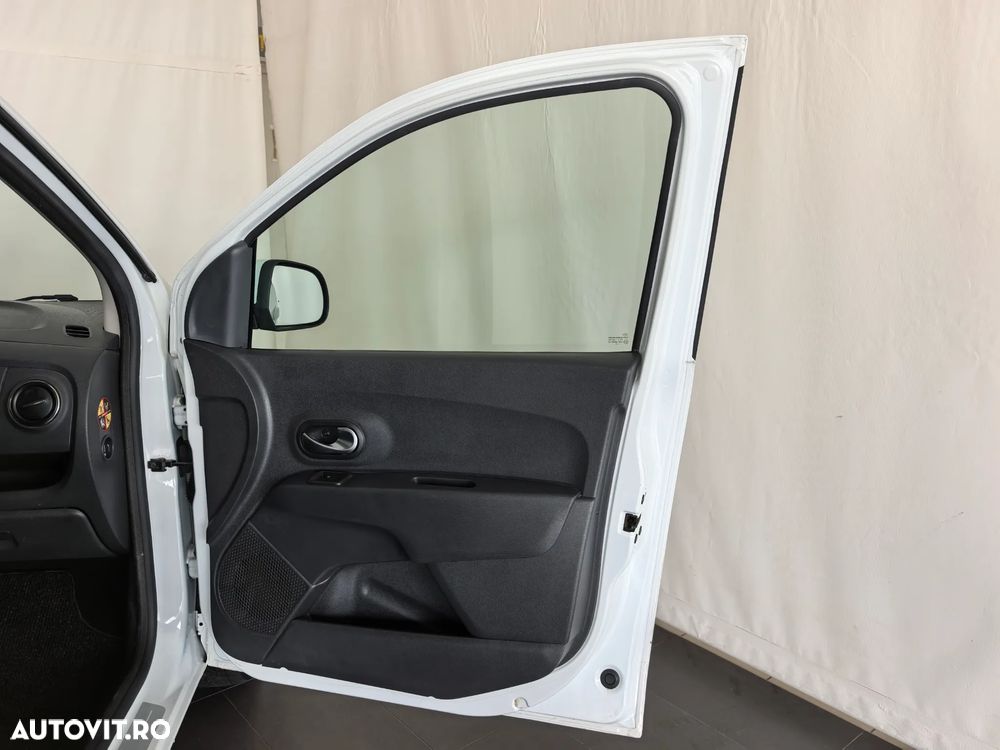 Dacia Lodgy 1.5 dCi 90 CP Ambiance - 22