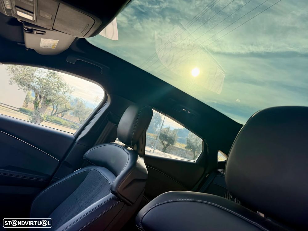 Ford Mustang Mach-E AWD GT - 12