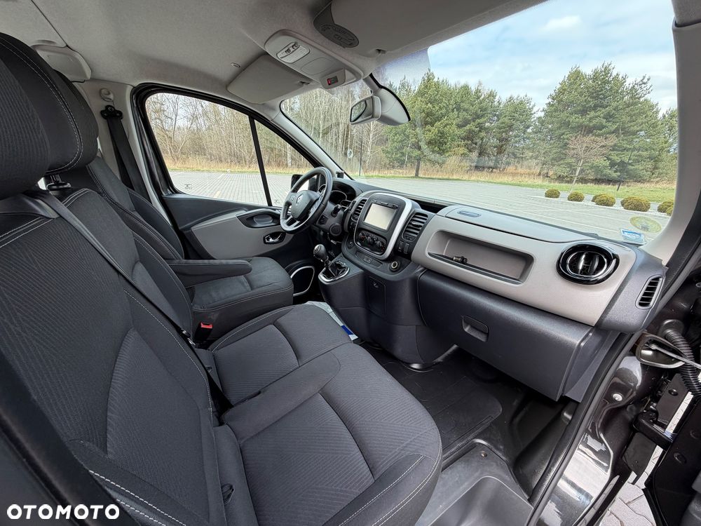 Renault Trafic - 21