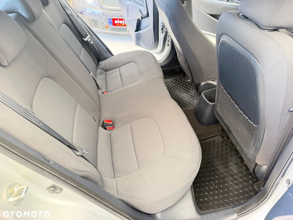 Kia Rio 1.2 S - 9