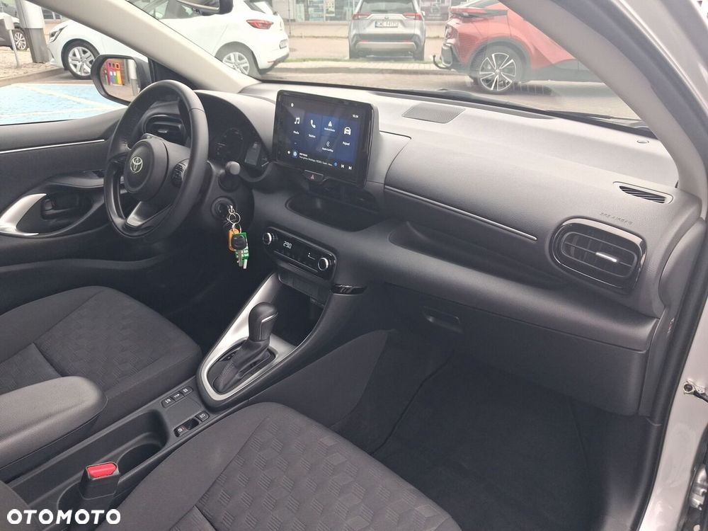 Toyota Yaris - 18