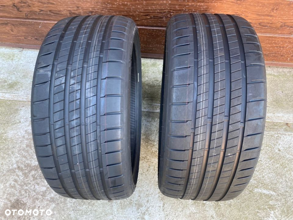 Opony Bridgestone Potenza 235/35/19 demo jak nowe