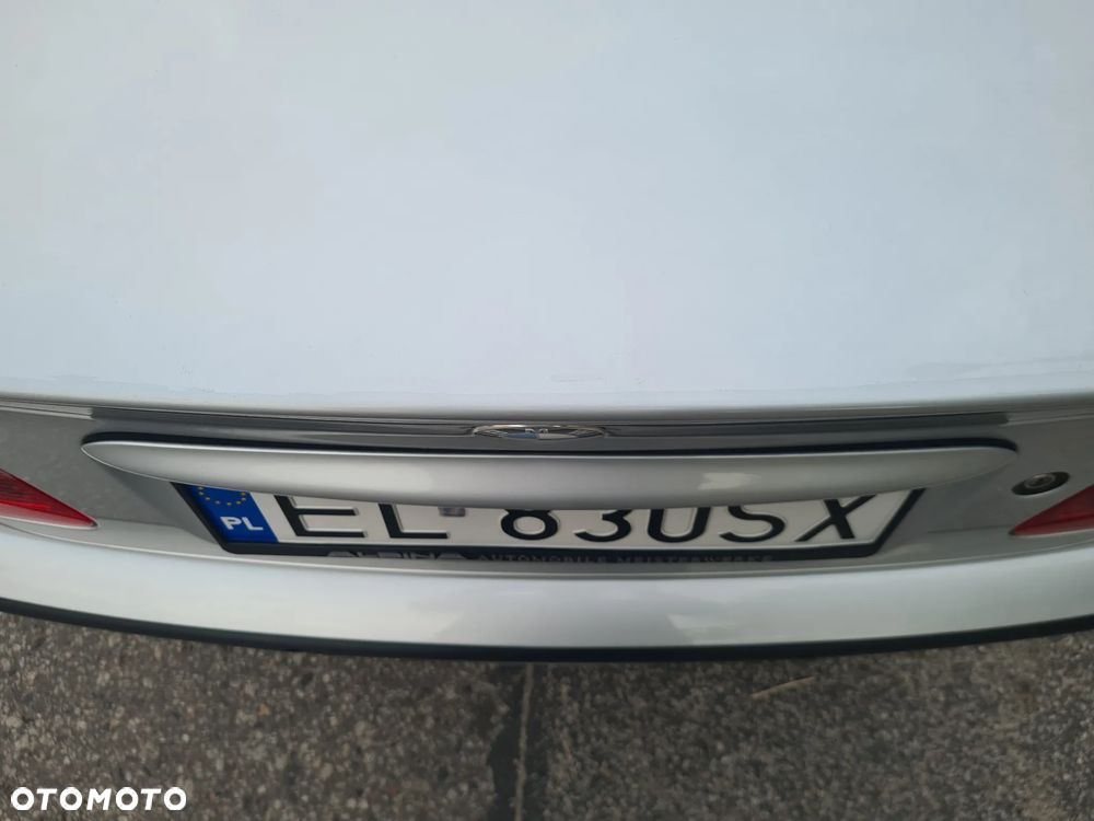 BMW Seria 3 318i - 7