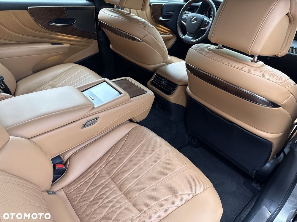 Lexus LS - 11
