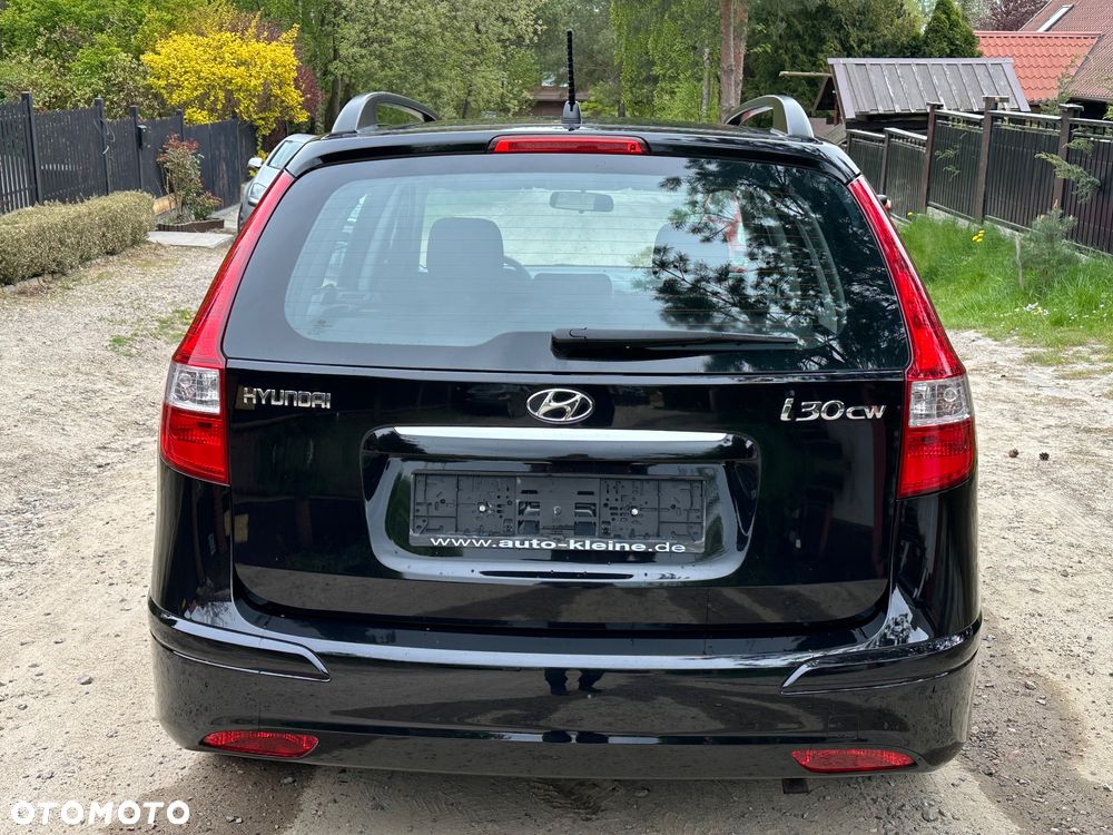 Hyundai i30 1.6 Classic + - 10