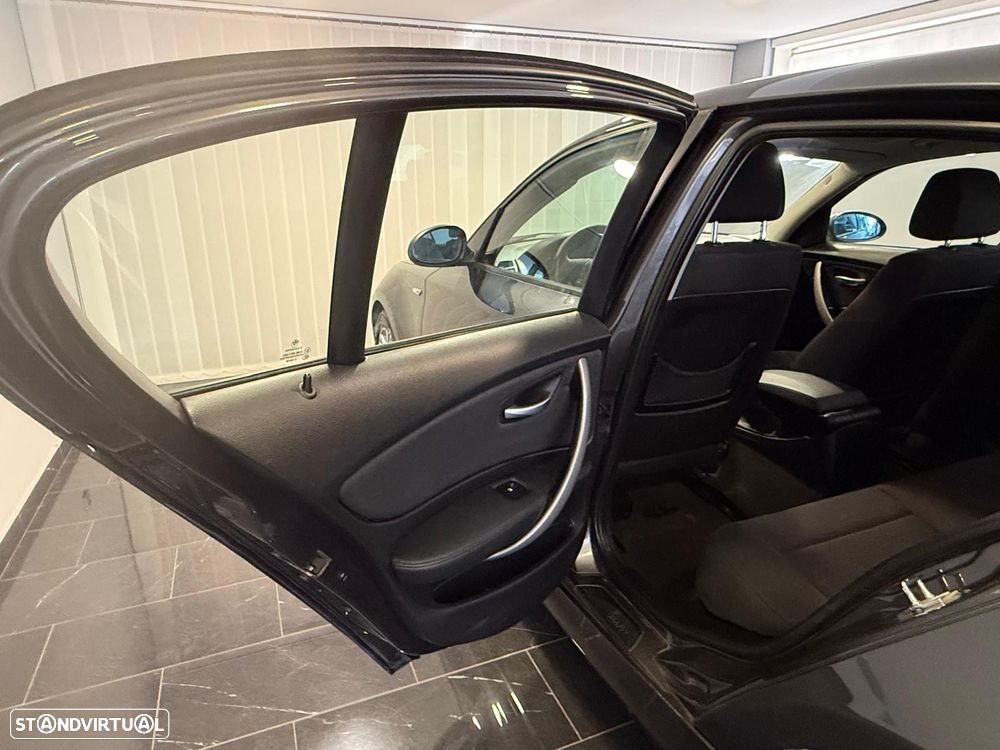 BMW 118 d - 16