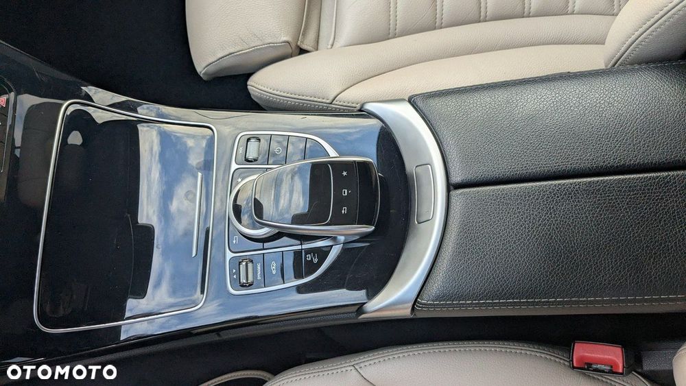 Mercedes-Benz Klasa C - 25