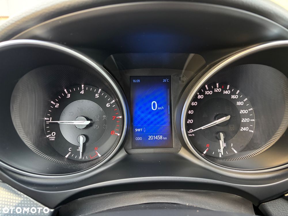 Toyota Avensis 1.8 Premium - 26
