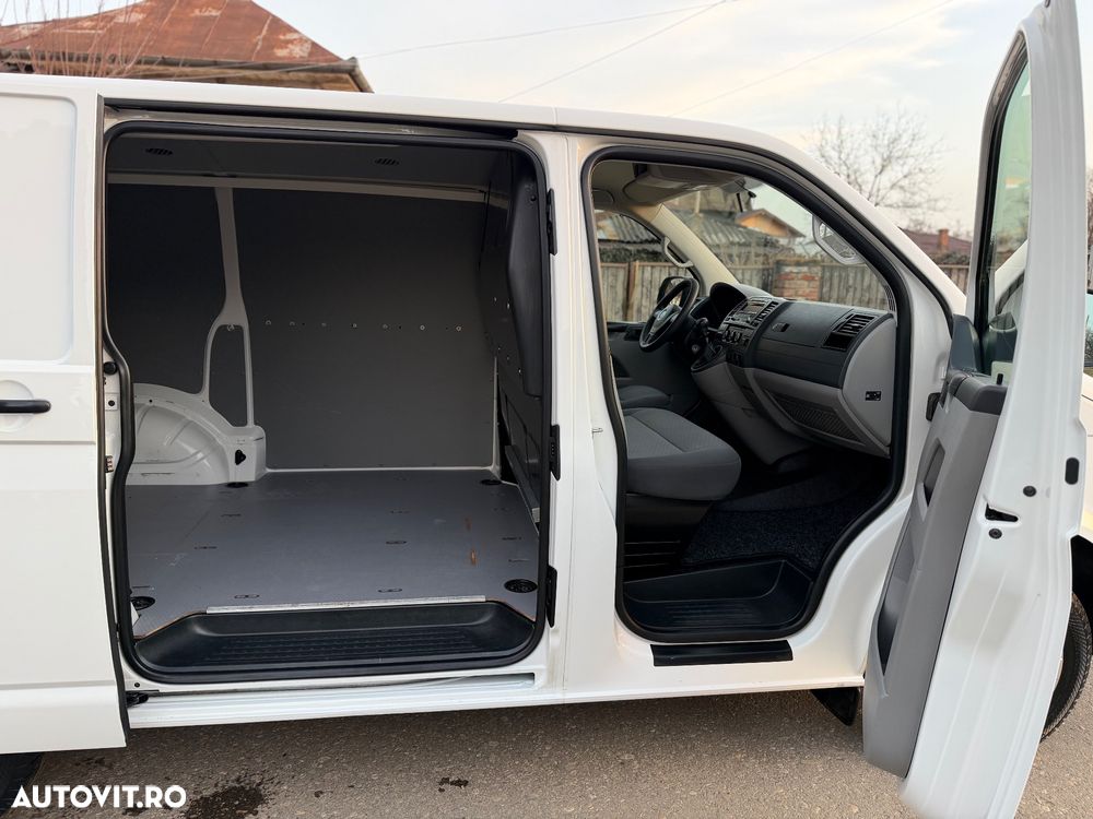 Volkswagen Transporter - 7