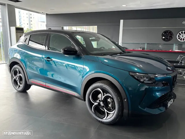 Alfa Romeo Junior 1.2 eDCT6 - 3