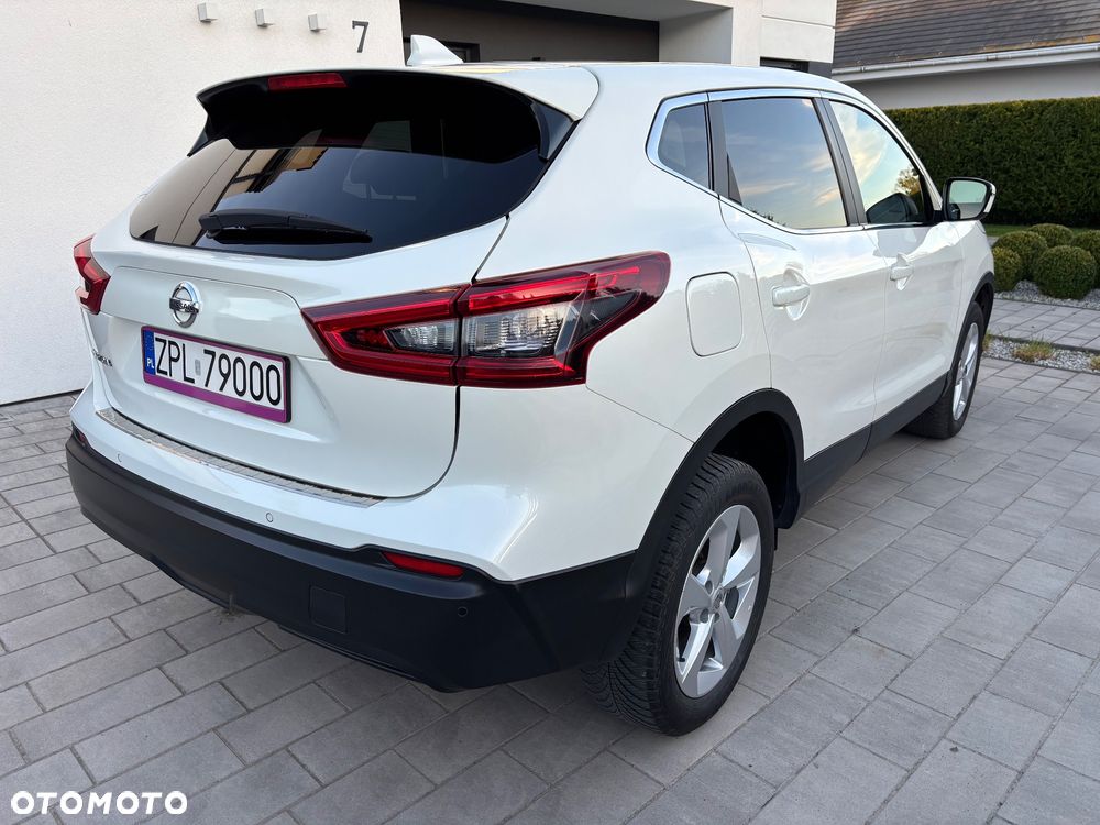 Nissan Qashqai 1.3 DIG-T N-Connecta EU6d - 8