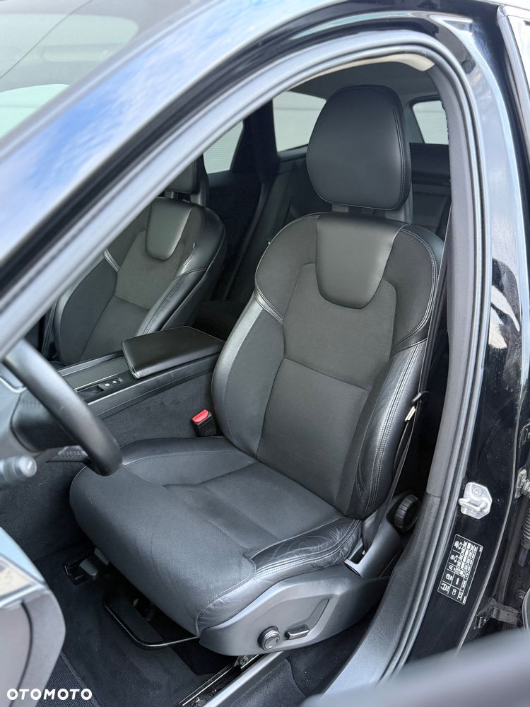 Volvo XC 60 D4 AWD Geartronic Momentum - 18