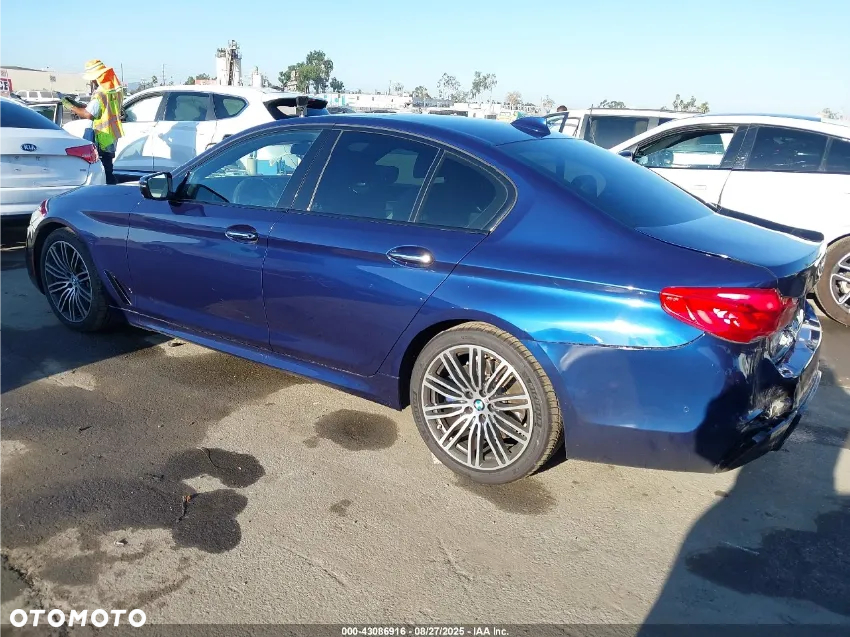 BMW Seria 5 540i xDrive - 7