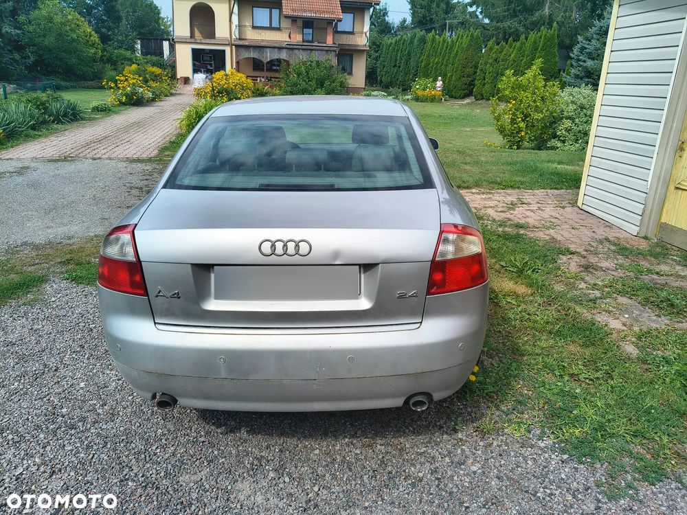 Audi A4 Limousine - 7